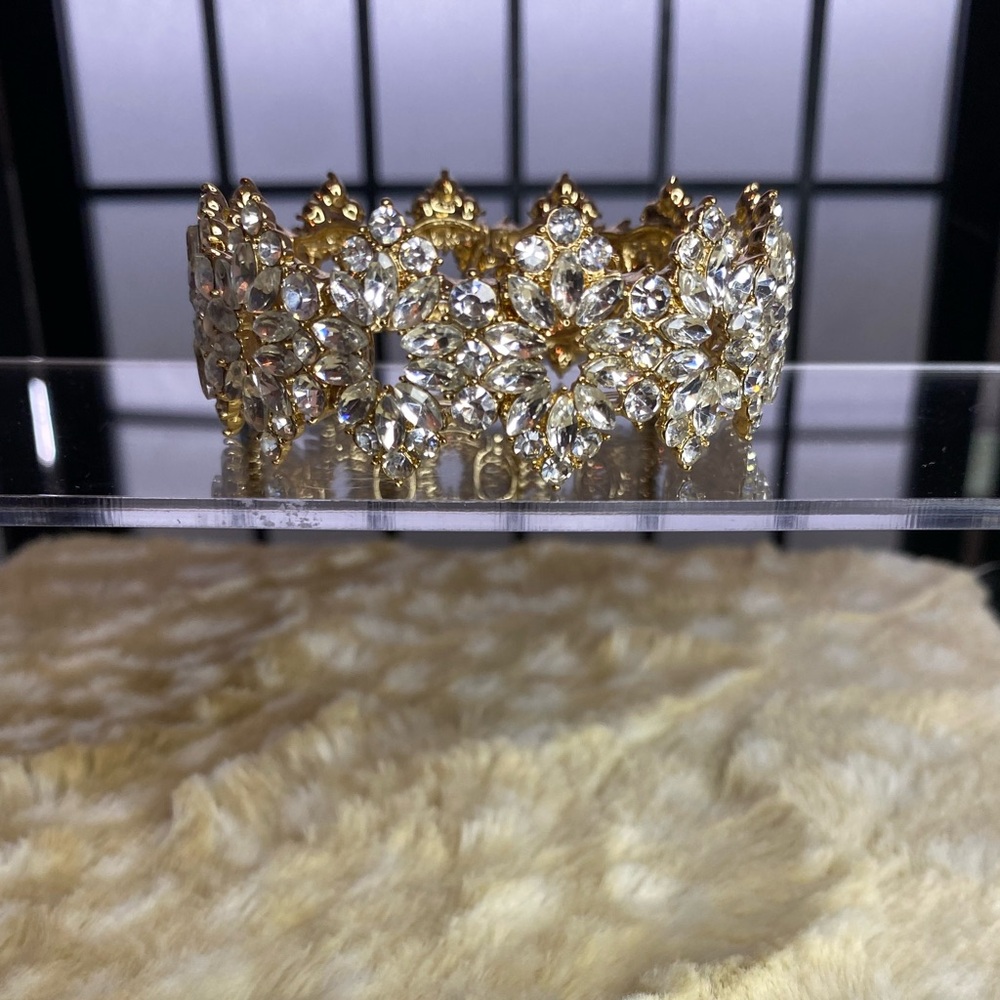 Gold-Tone Crystal Empress Flower Stretch Bracelet